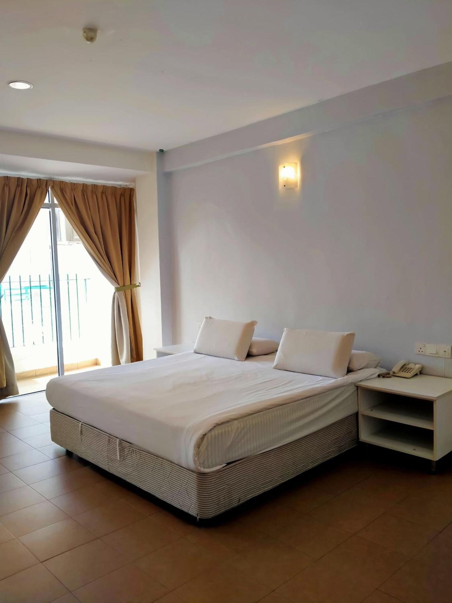 Akar Beach Resort Порт-Диксон Экстерьер фото